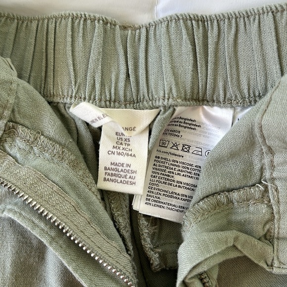 Women’s XS H&M. Linen pants light green - Picture 2 of 4